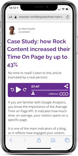 smartphone with an example of the VOOOZER player on a blog post